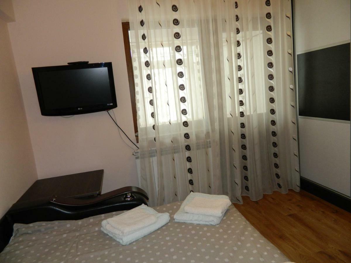 Apartament Antonia Lägenhet Tîrgu Ocna Exteriör bild