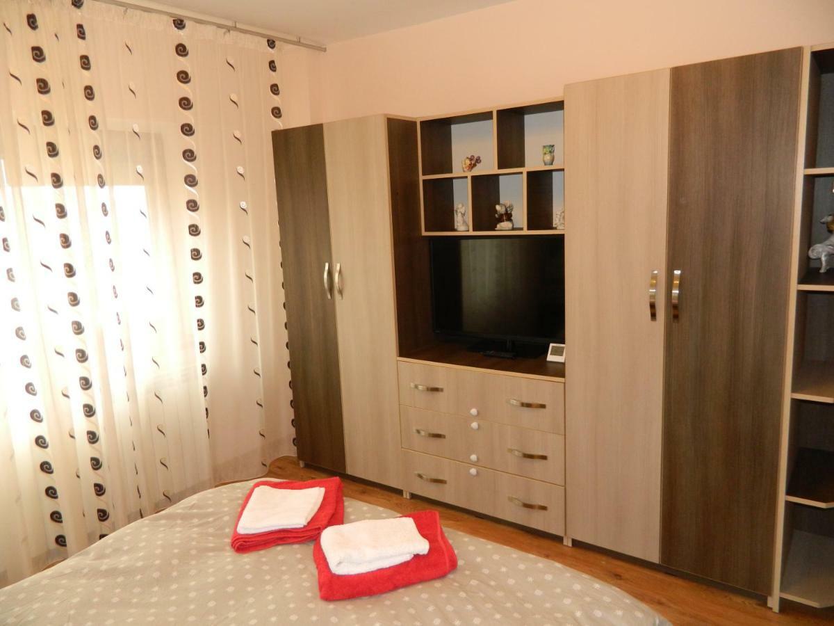 Apartament Antonia Lägenhet Tîrgu Ocna Exteriör bild