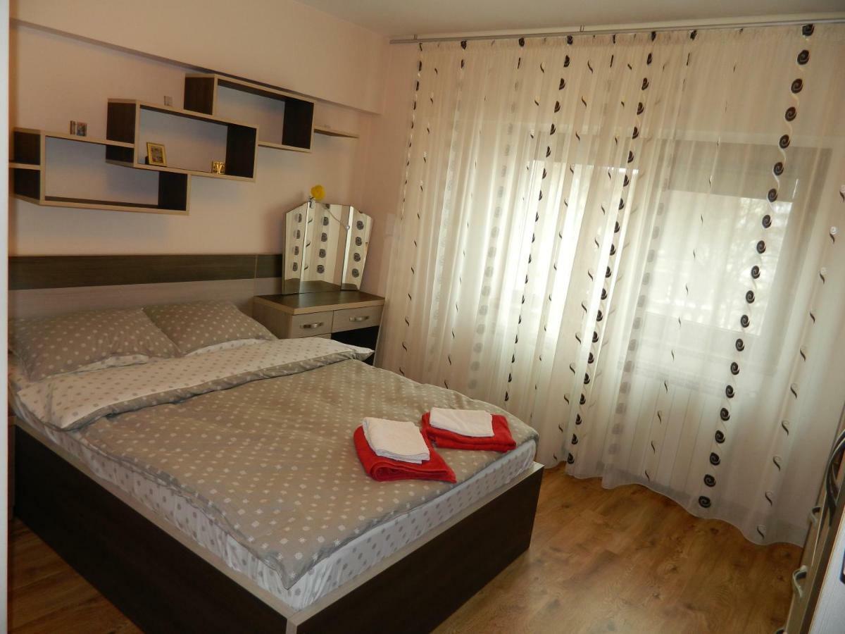 Apartament Antonia Lägenhet Tîrgu Ocna Exteriör bild